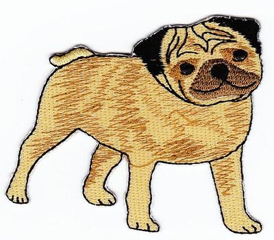 ap13★Mops Hund Aufnäher zum aufbügeln Bügelbild Patch Applikation 8,2 x 6,8 cm