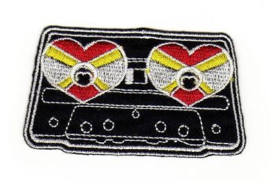 af76★Kassette Tape Aufnäher Bügelbild Applikation Patch Retro Musik 7,5 x 4 cm