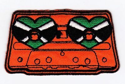 am86★Kassette Tape Aufnäher zum aufbügeln Bügelbild Patch Applikation 7,5 x 4 cm