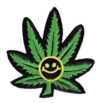 bf08★Cannabis Hanf Blatt Aufnäher aufbügeln Bügelbild Patch Flicken 7,7 x 8 cm