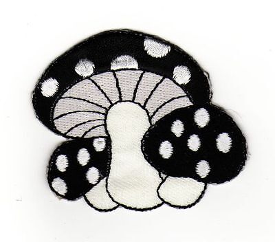 af43★Fly Agaric Black Mushroom Patch Iron-On Application Patch 6 x 5.5 cm