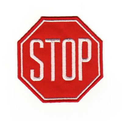 ag37★STOP Schild Aufnäher zum aufbügeln Bügelbild Applikation Patch 6,9 x 6,9 cm