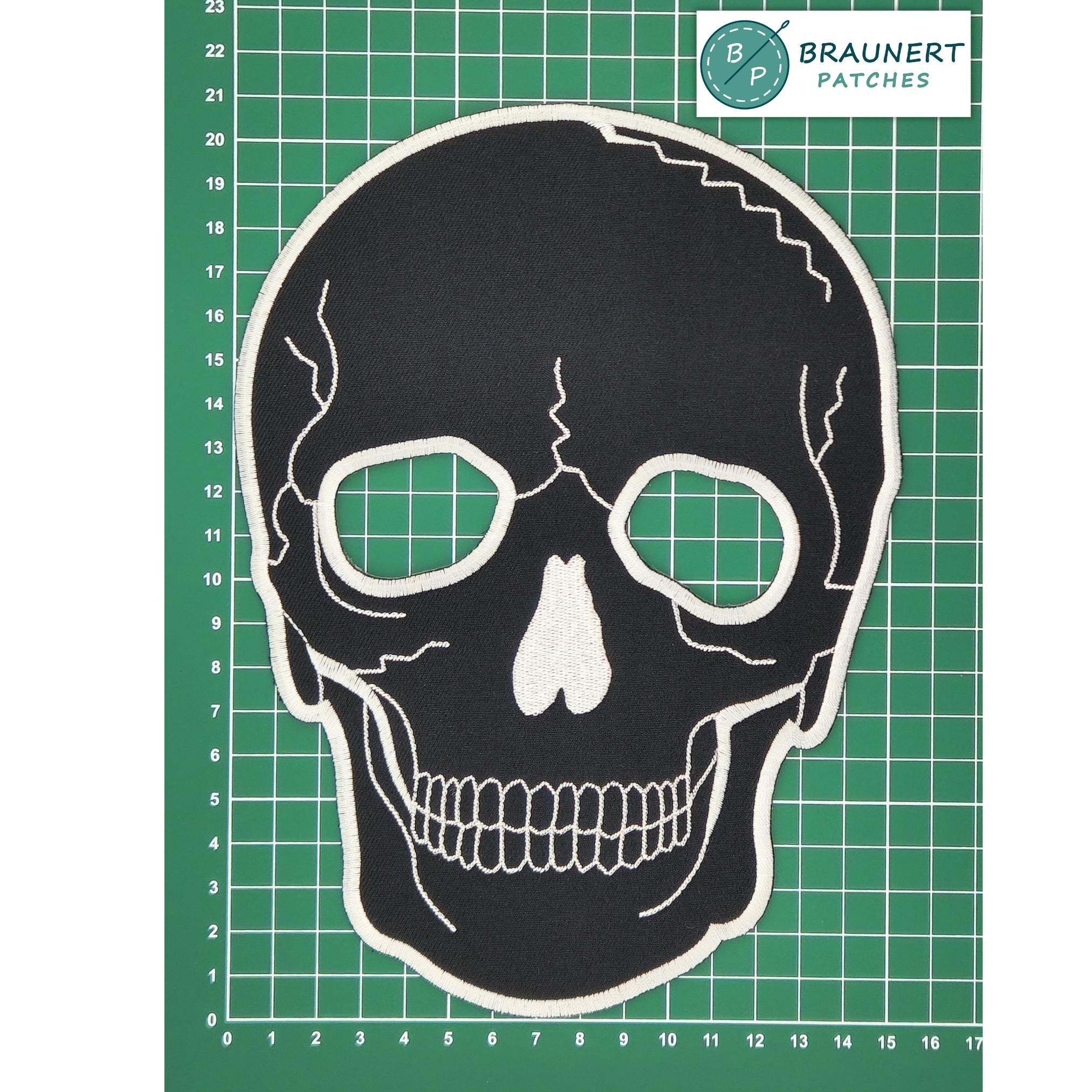 #Backpatch #47 Schwarzer Totenkopf Schädel Biker Rückenaufnäher Back Patch Größe 15,5 x 21 cm