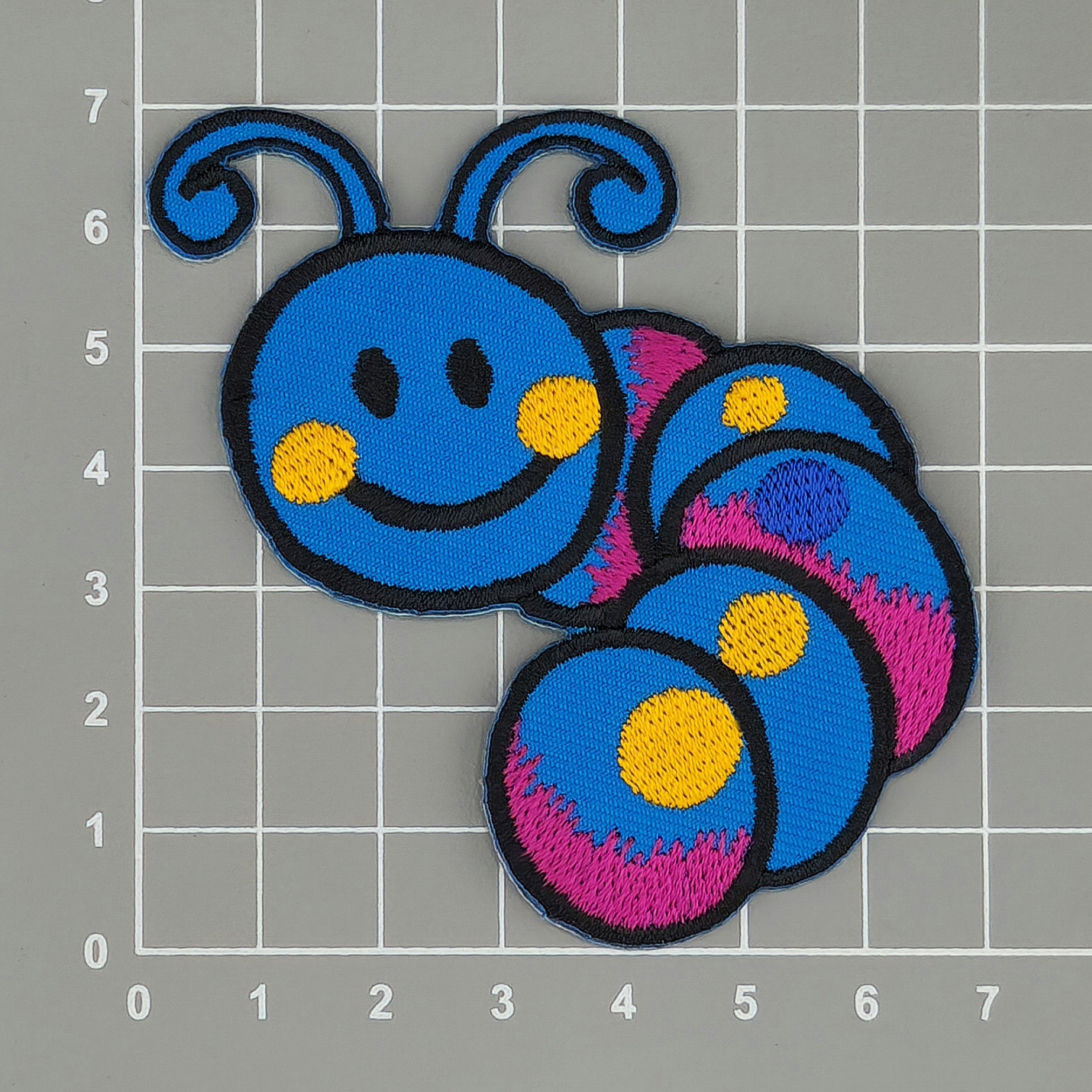 #aa57 Baby Raupe Blau Wurm Aufnäher Bügelbild Applikation Patch Größe 7,0 x 6,7 cm