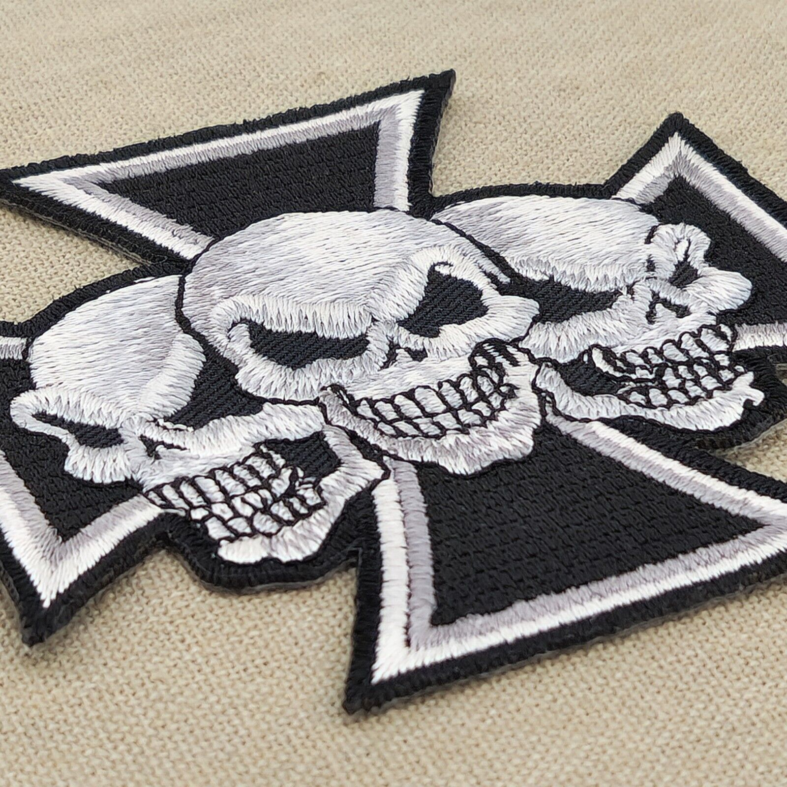 ak44★Totenkopf Biker Eisernes Kreuz Aufnäher Bügelbild Patch Flicken 8,5 x 8,5cm