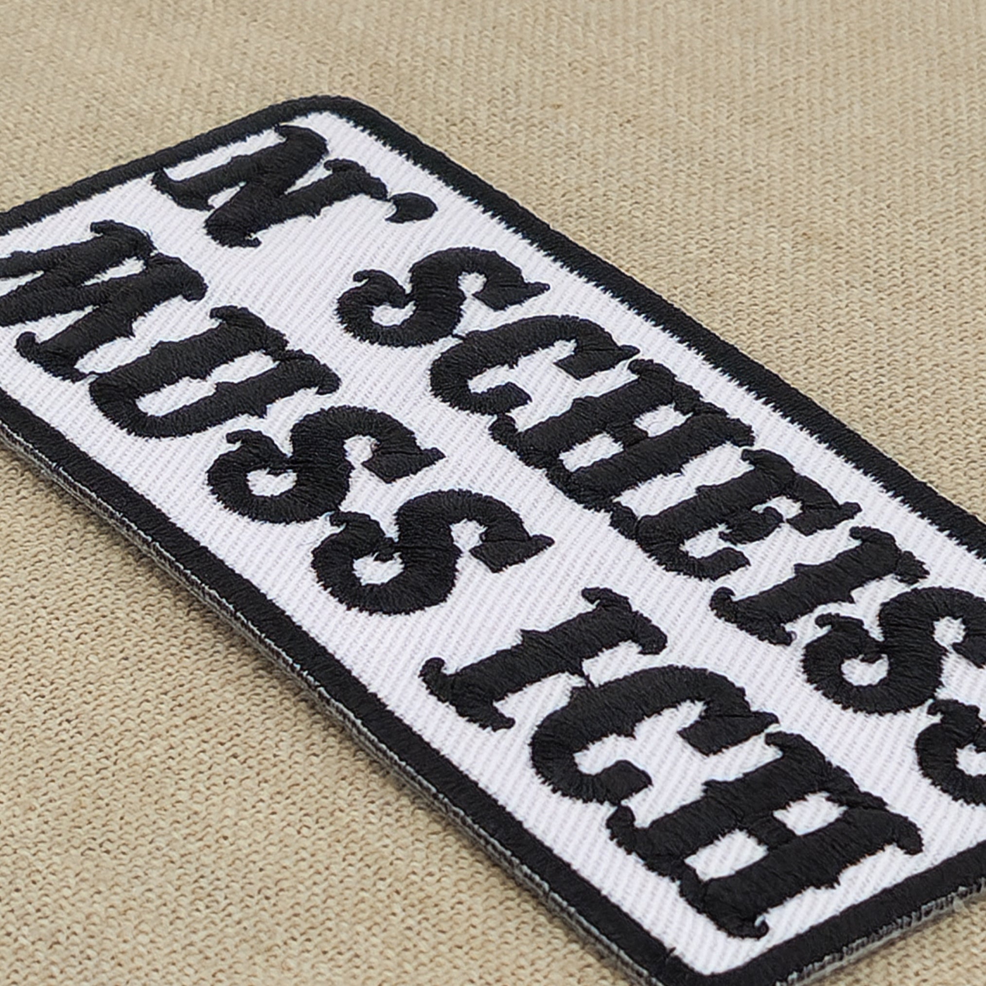 #ab80 N SCHEISS Muss Ich Aufnäher Weiß Biker Patch Bügelbild Applikation Größe 10,0 x 4,5 cm