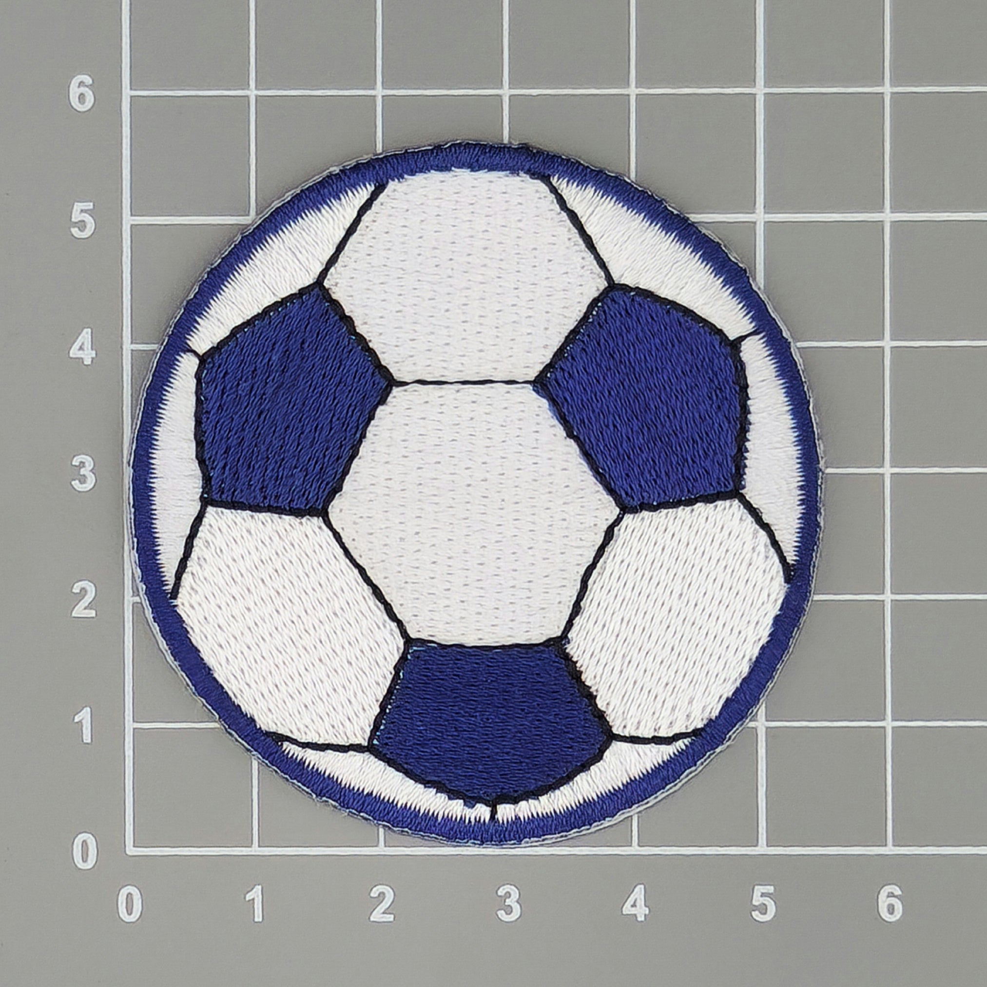 #ae40 Fußball Blau Weiß Ball Sport Aufnäher Applikation Bügelbild Flicken Patch Größe 5,3 x 5,3 cm