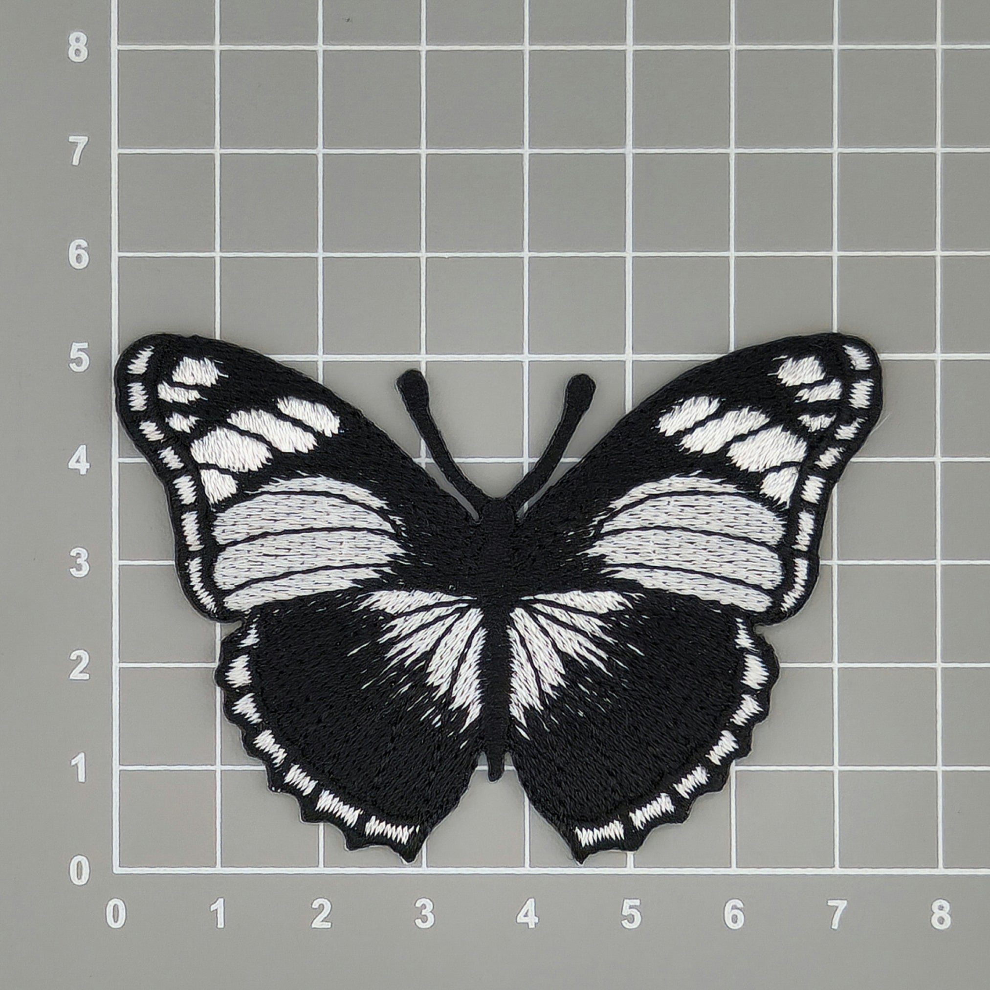 #ae49 Schmetterling Schwarz Aufnäher Butterfly Applikation Bügelbild Flicken Patch Größe 7,5 x 5,0 cm